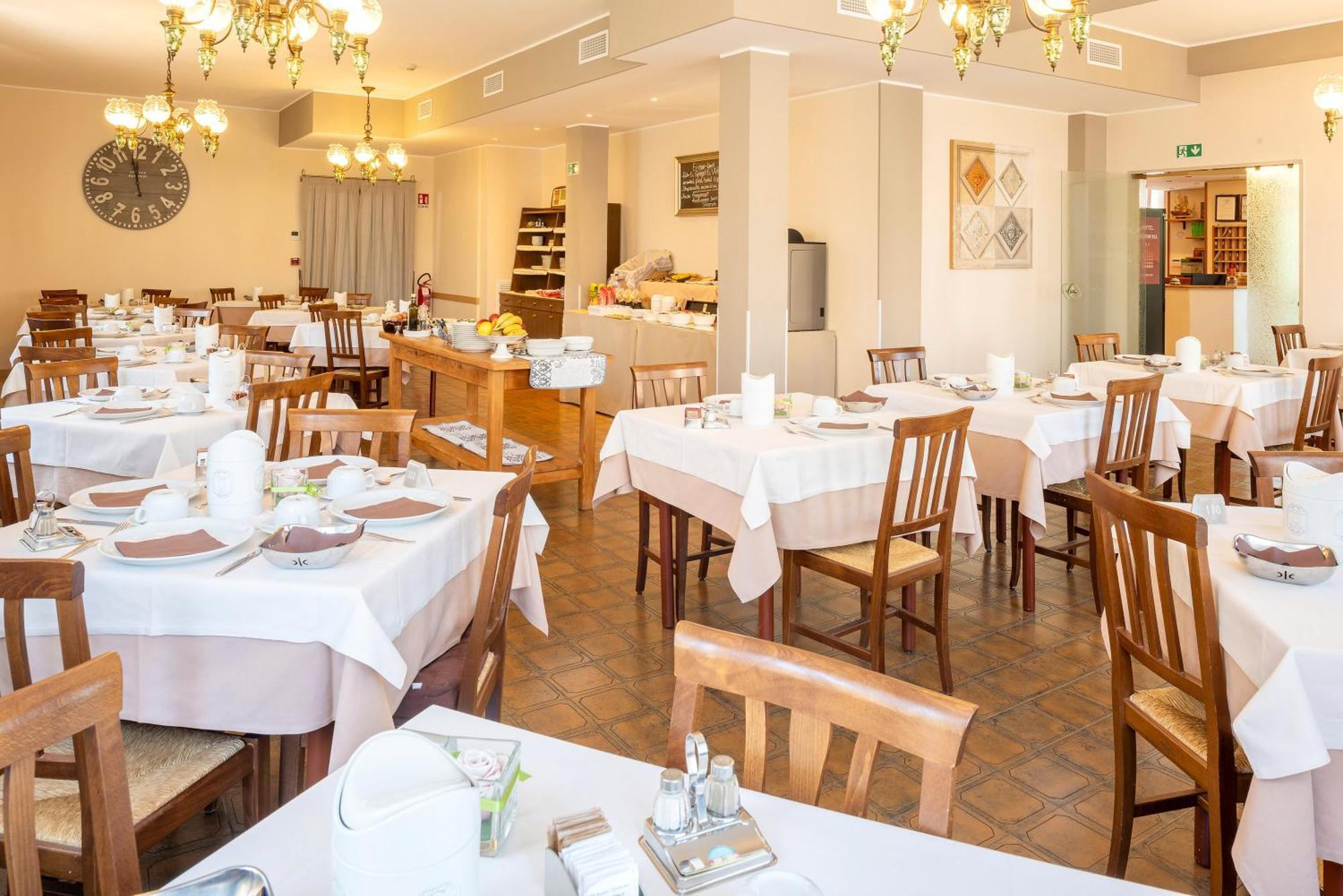 Hotel Taormina Бардолино Екстериор снимка