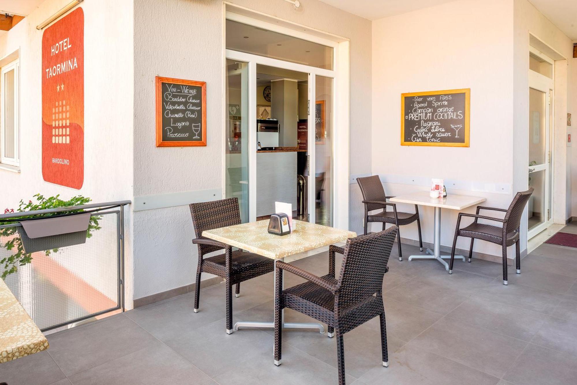 Hotel Taormina Бардолино Екстериор снимка