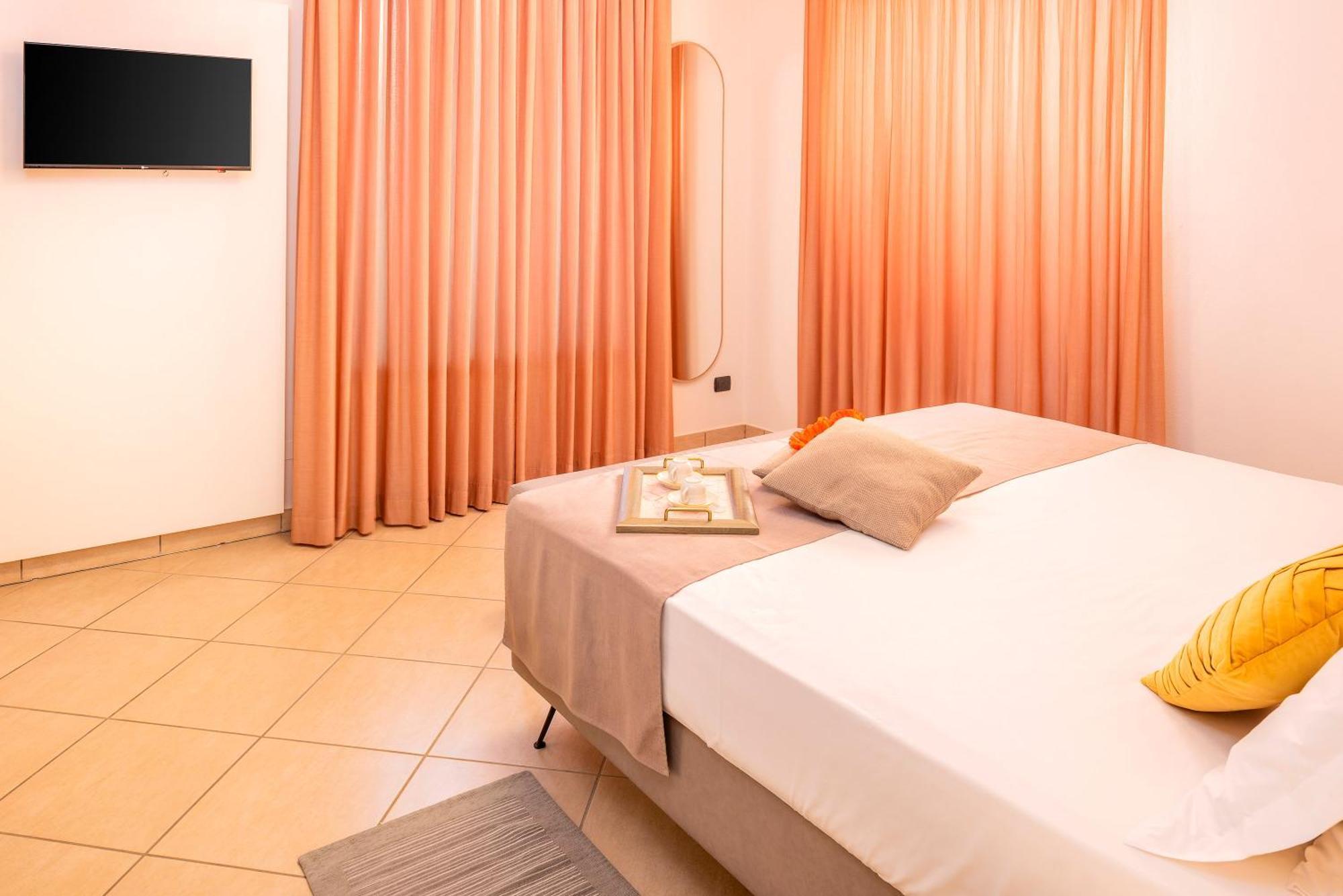 Hotel Taormina Бардолино Екстериор снимка