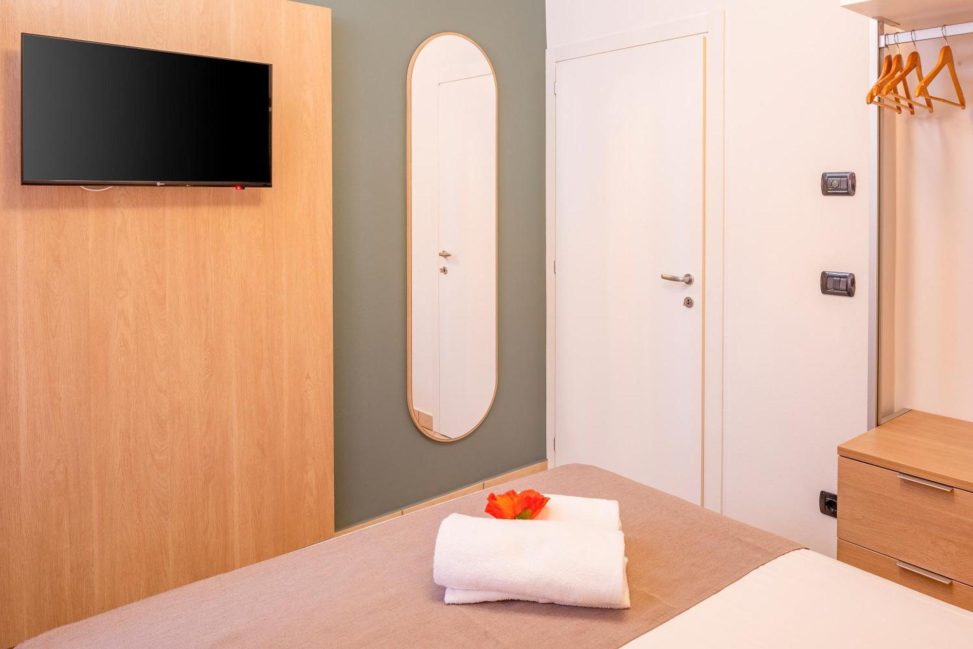 Hotel Taormina Бардолино Екстериор снимка
