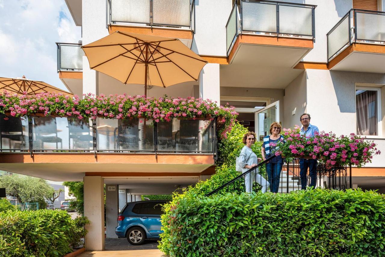 Hotel Taormina Бардолино Екстериор снимка